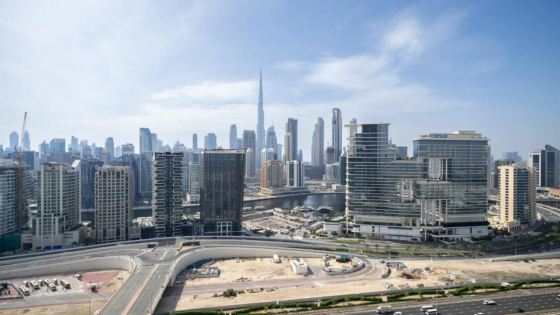 Apartment Alh Vacay Studio With Balcony And Burj View In Upside Dubai