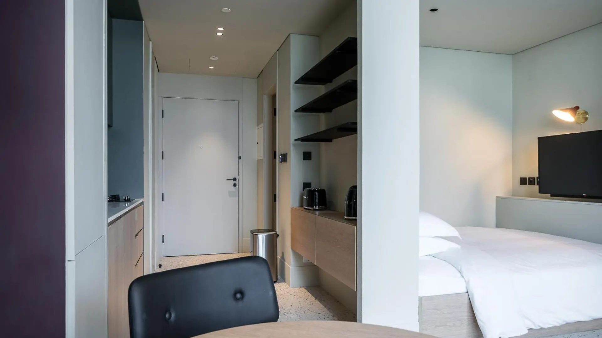 Alh Vacay Studio With Balcony And Burj View In Upside Dubai Apartment