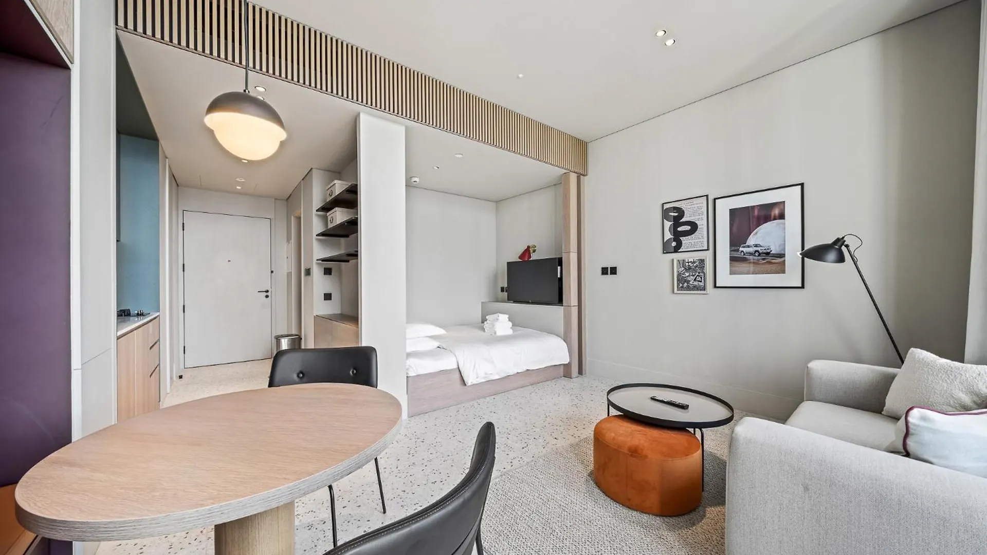 Alh Vacay Studio With Balcony And Burj View In Upside Dubai Apartment